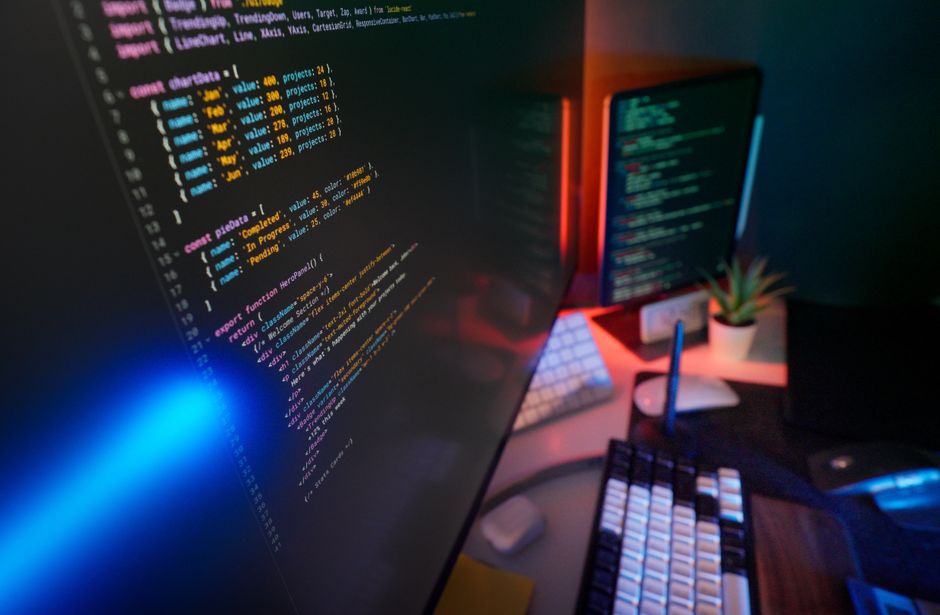 Software workspace representing cloud and AI workload demand