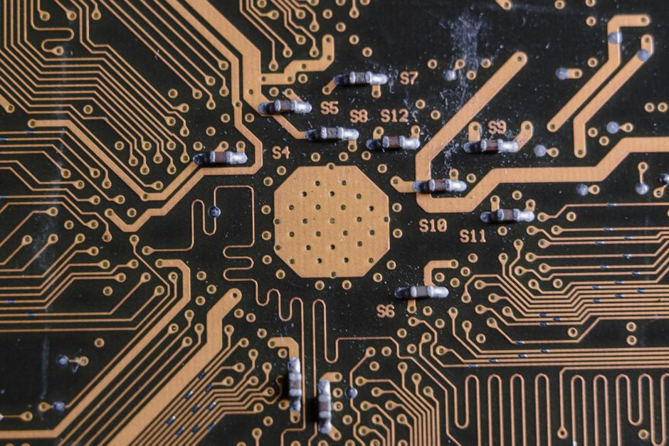 Semiconductor chip close-up