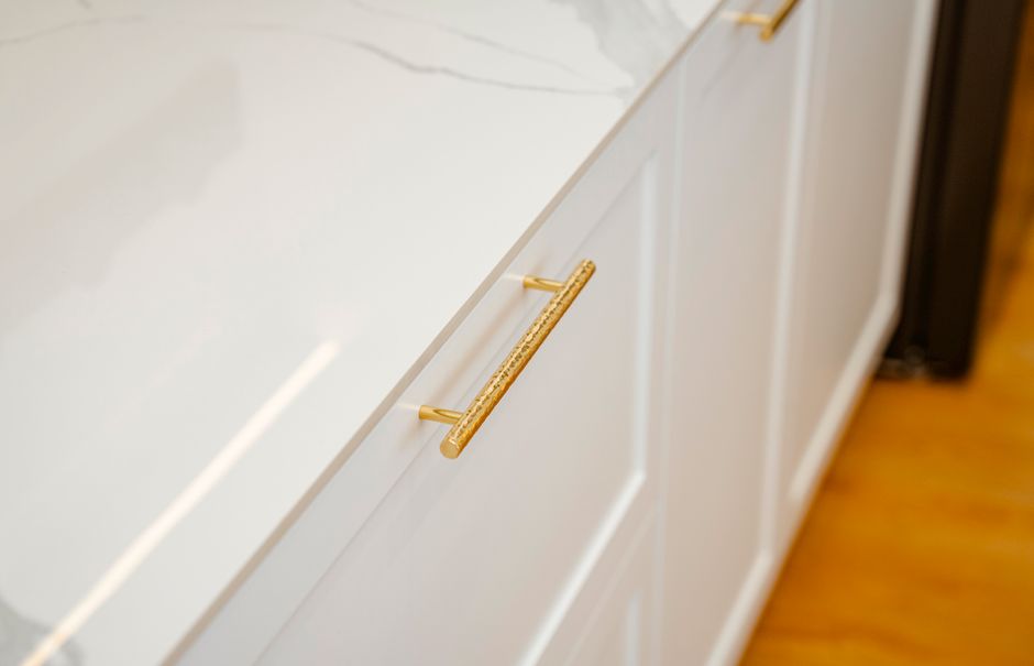 Housing-sensitive demand is being tested through renovation and furnishing decisions.