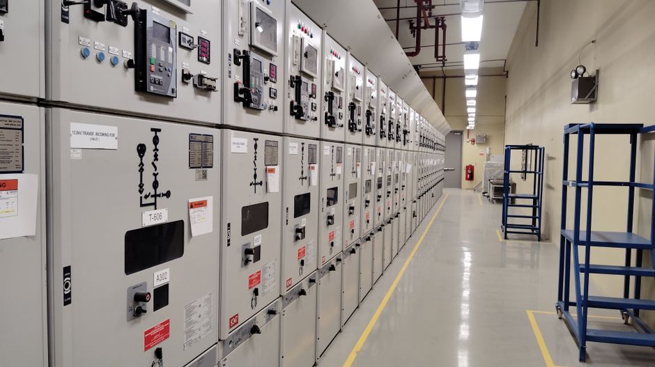 Electrical control room for computing infrastructure