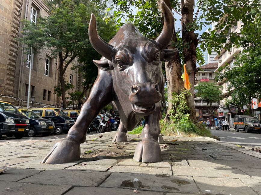 Wall Street bull statue