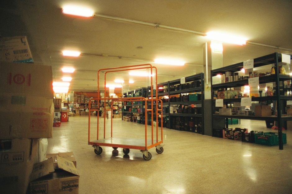 Warehouse capacity and inventory decisions remain a practical test of whether consumer and home-furnishing demand can support the public-market story.